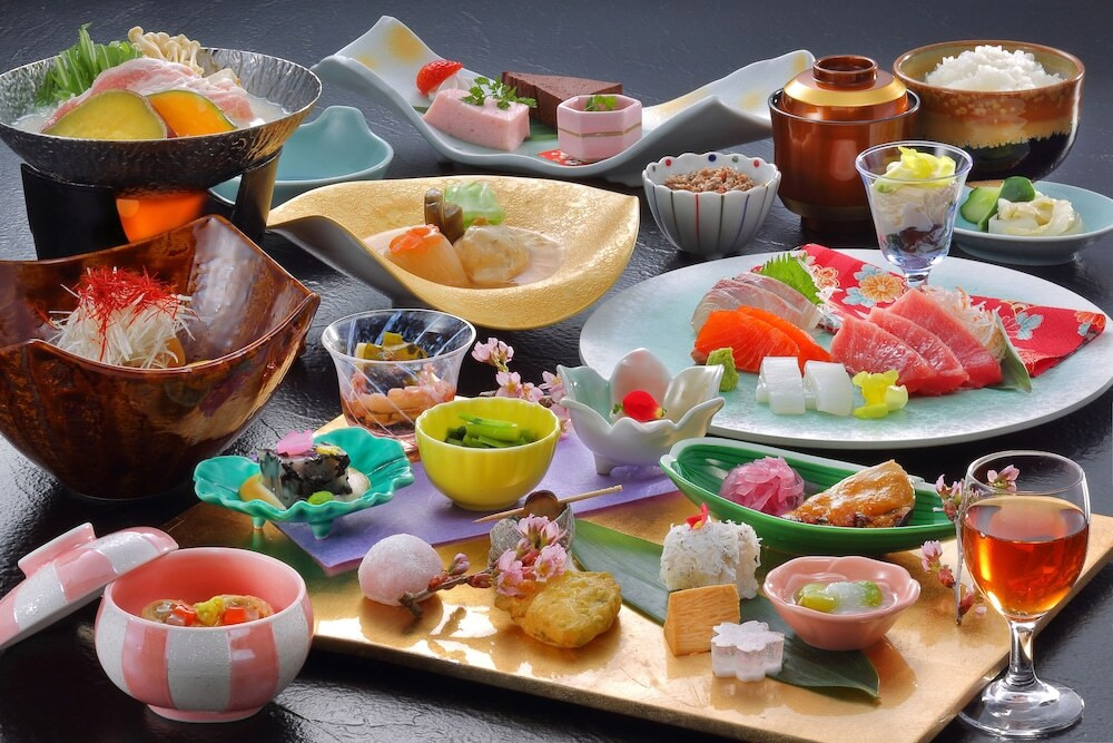 半個室食事処 和会席