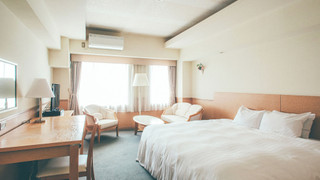 キングベッド ダブル ルーム(禁煙)