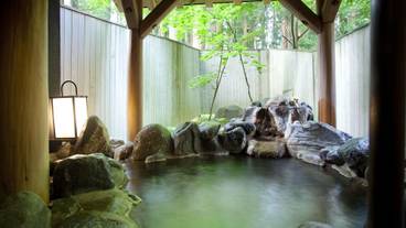 屋内スパ浴槽 / 1