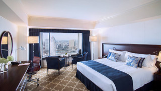 プレミアム ルーム キングベッド 1 台 クラブラウンジ利用可 シティビュー (High Floor)