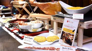 朝食スペース / 10