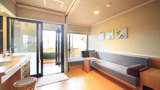 露天風呂付和室　町側