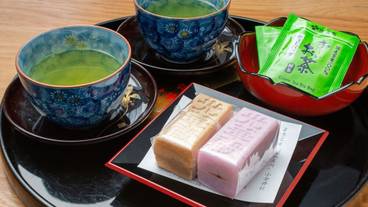 食事・飲み物 / 5