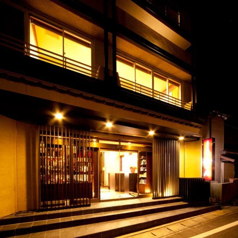 こみなと漁師料理 海の庭（コミナトリョウシリョウリ ウミノニワ） / 1