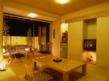 夕朝食ともにお部屋食で!無料の貸切風呂も嬉しいお宿4260688