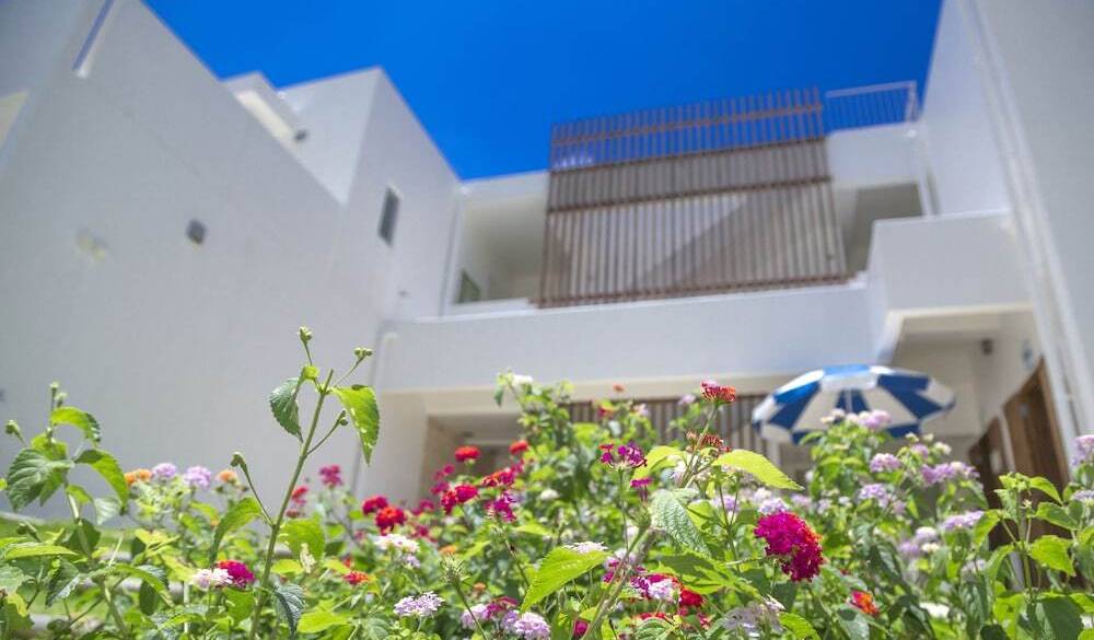 目の前に広がる海
南国ステイのはじまり / 2