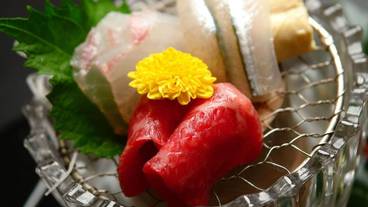 食事・飲み物 / 3