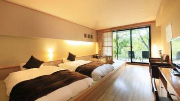 露天風呂付和洋室ツイン① / 1