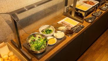 朝食ビュッフェ / 3