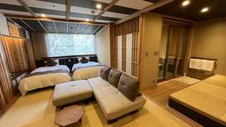 登竜館 源泉掛け流し半露天風呂付ユニバーサルルーム（禁煙室） [和洋室] [禁煙]