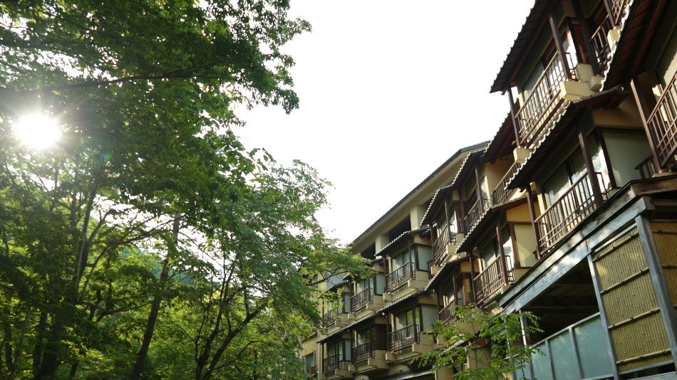 信楽焼と檜、どっちにする？人気の露天風呂付客室で魅惑のバスタイム4026133