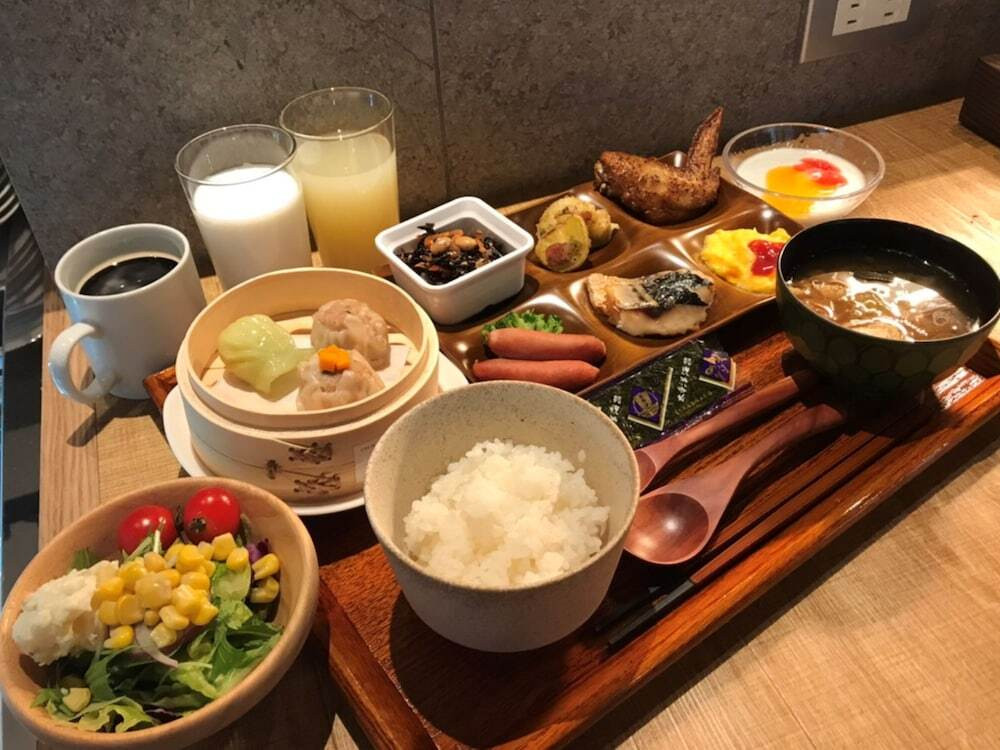 朝食