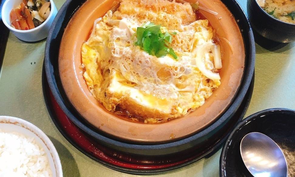 ランチはヘルシーに
田むら銀かつ亭 本店 / 1