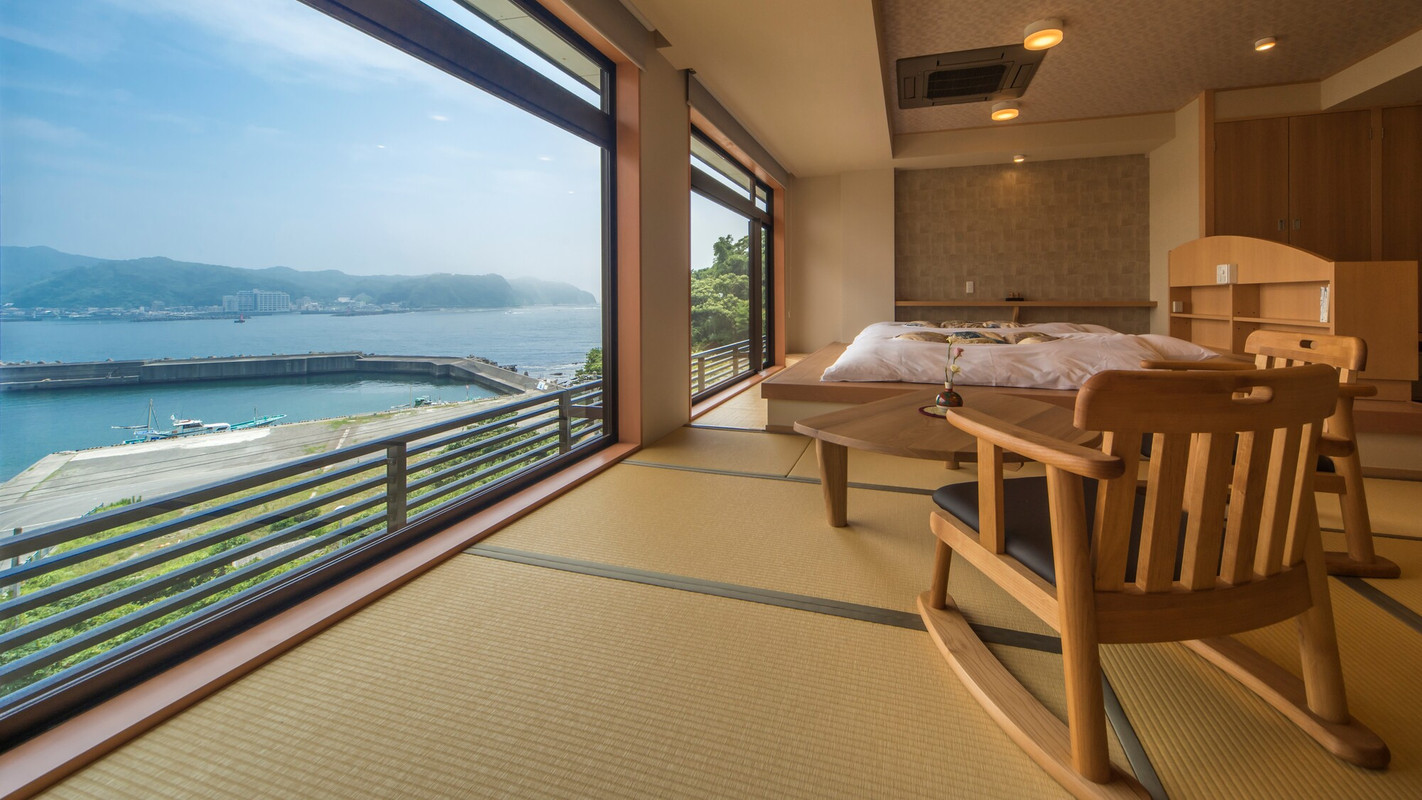 小湊温泉 実入の湯 豊明殿（コミナトオンセン ミイリノユ ホウメイデン） / 1