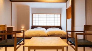 客室 / 27
