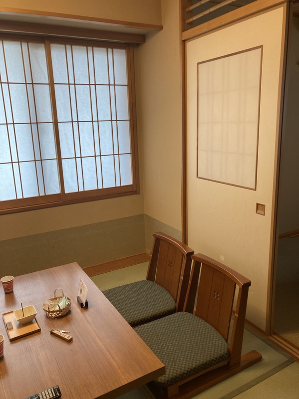 和洋室の畳部分。狭いです。