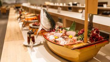 ビュッフェ 刺身 / 4