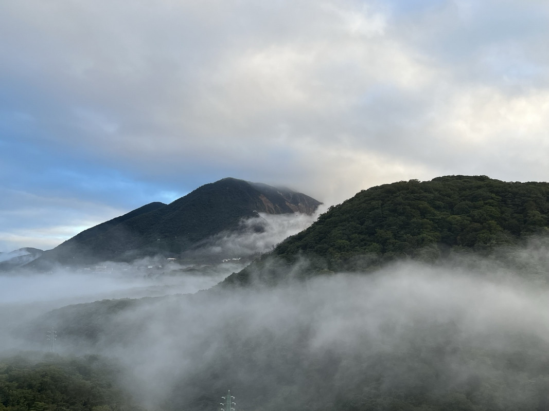 部屋からの大涌谷の眺め