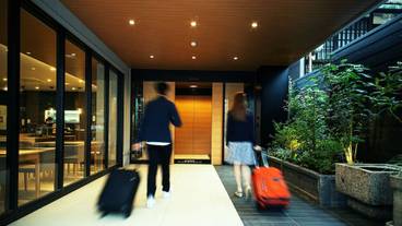 施設の入り口 / 27