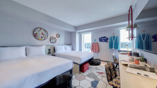 4 人部屋 (All Together)