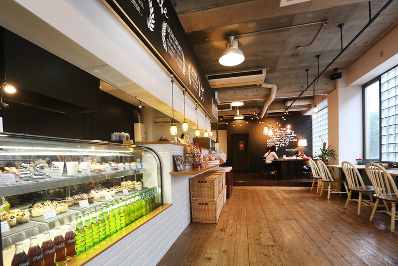 「ゾーイ カップケイクス アンドカフェ」 内観 71253776 