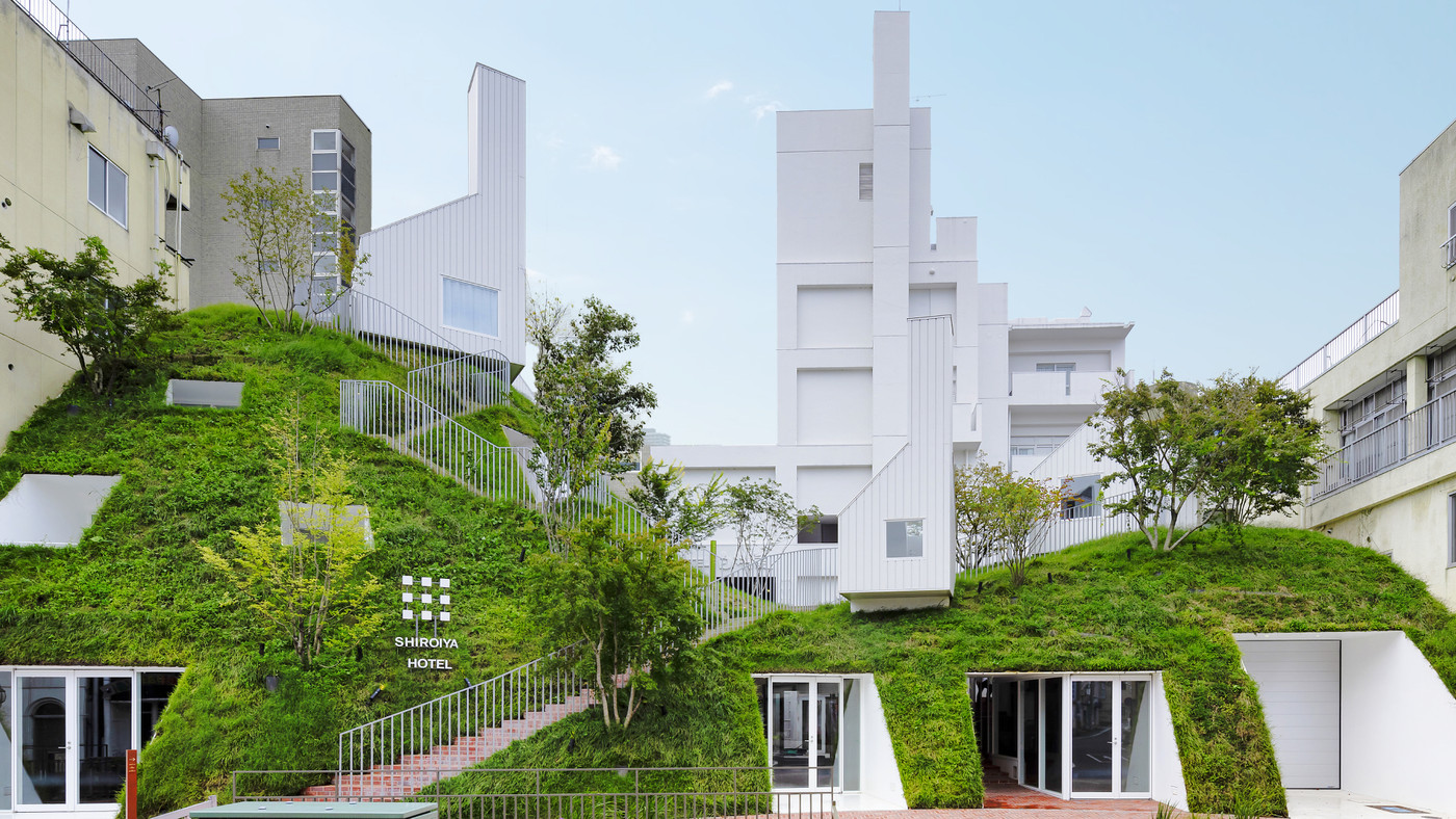 老舗旅館をリノベーション！想像力を刺激するアートホテル3493422