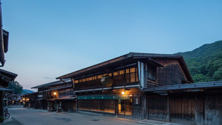 108 本館 · 歳吉屋 半露天風呂 禁煙