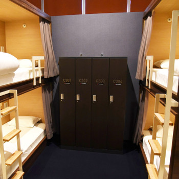 個室タイプのキャビンでプライバシー確保はバッチリ3699443