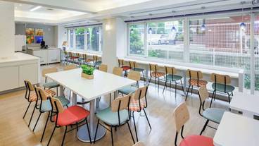 朝食スペース / 9