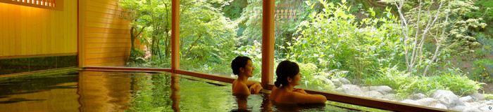 疲れたら森林浴のできる温泉へ。女子旅におすすめのホテル9選／九州