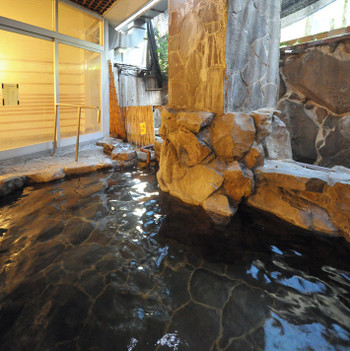 広々とした温泉で足を伸ばしてリラックス4008190