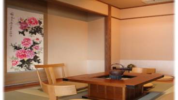 囲炉裏だんらんルーム リビング / 6