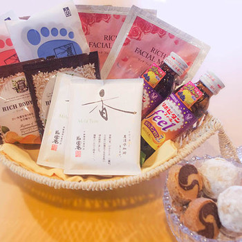 1. 離れで囲炉裏を囲んでのんびりと【黒川温泉 旅館 黒川荘】4088024