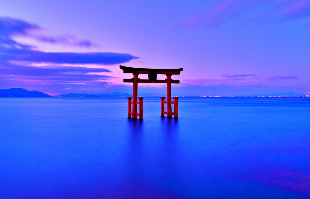 3.神秘的な景色にうっとり♡絶景パワースポット「白鬚神社」2211115
