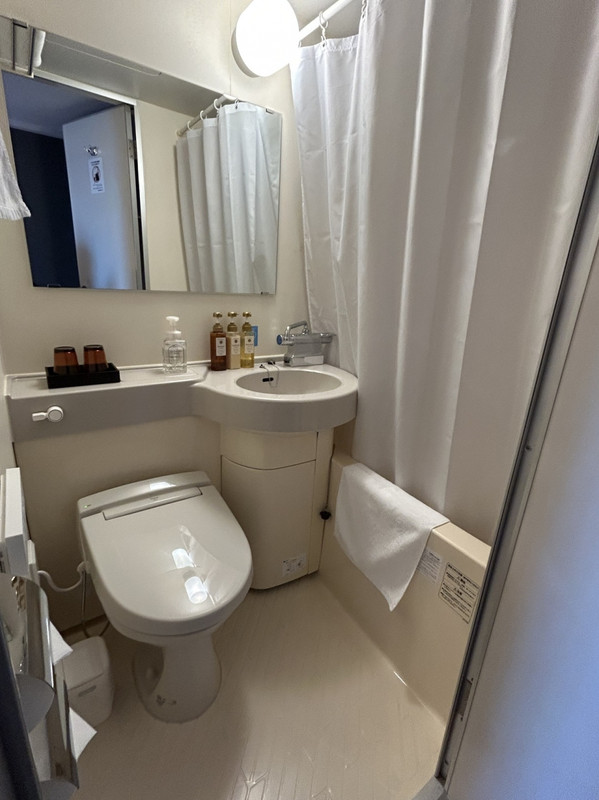 普通のユニットバスです