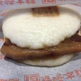 岩崎本舗 西浜町店(イワサキホンポ)