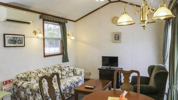 客室内のダイニングエリア / 12