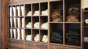 ロビーラウンジ / 3