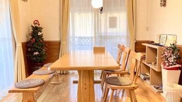 客室内のダイニングエリア / 4