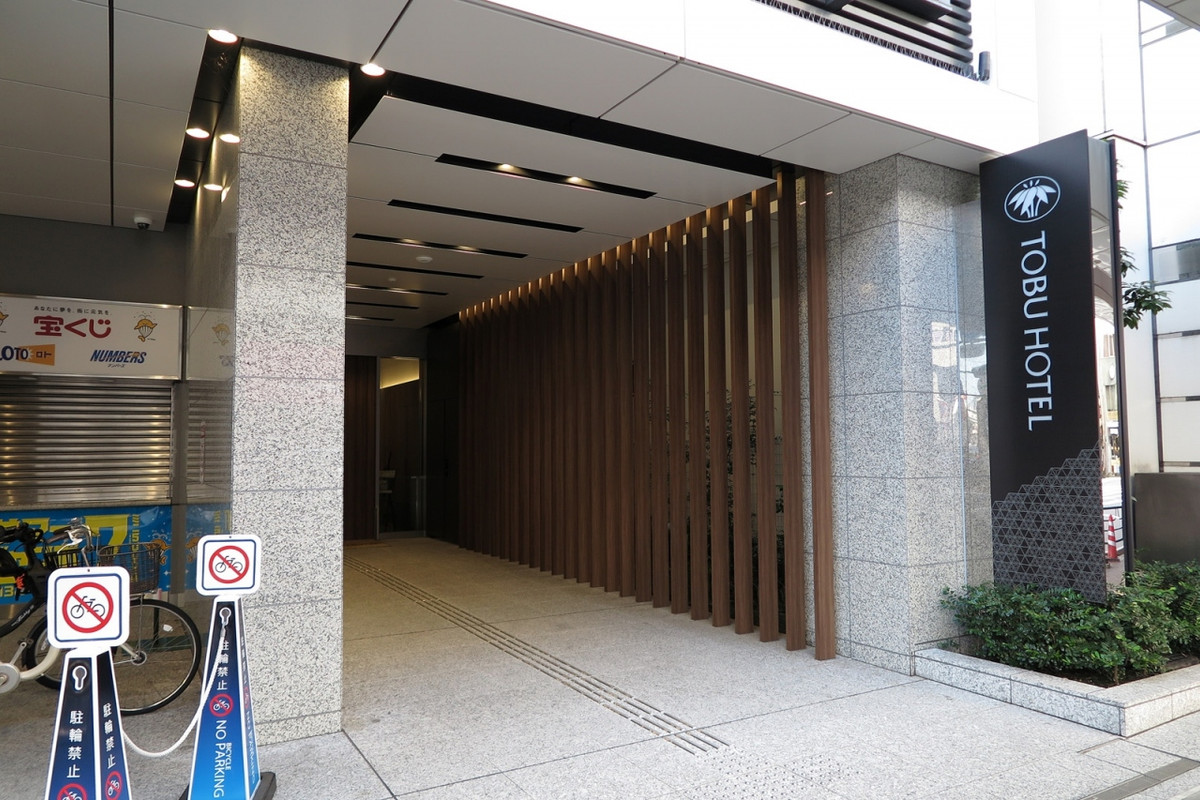 エントランスのデザインも、浅草らしい和を感じます