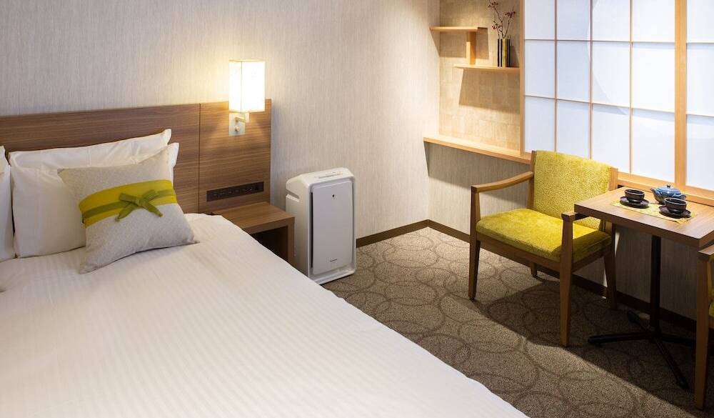 客室ベッド デスクスペース / 2