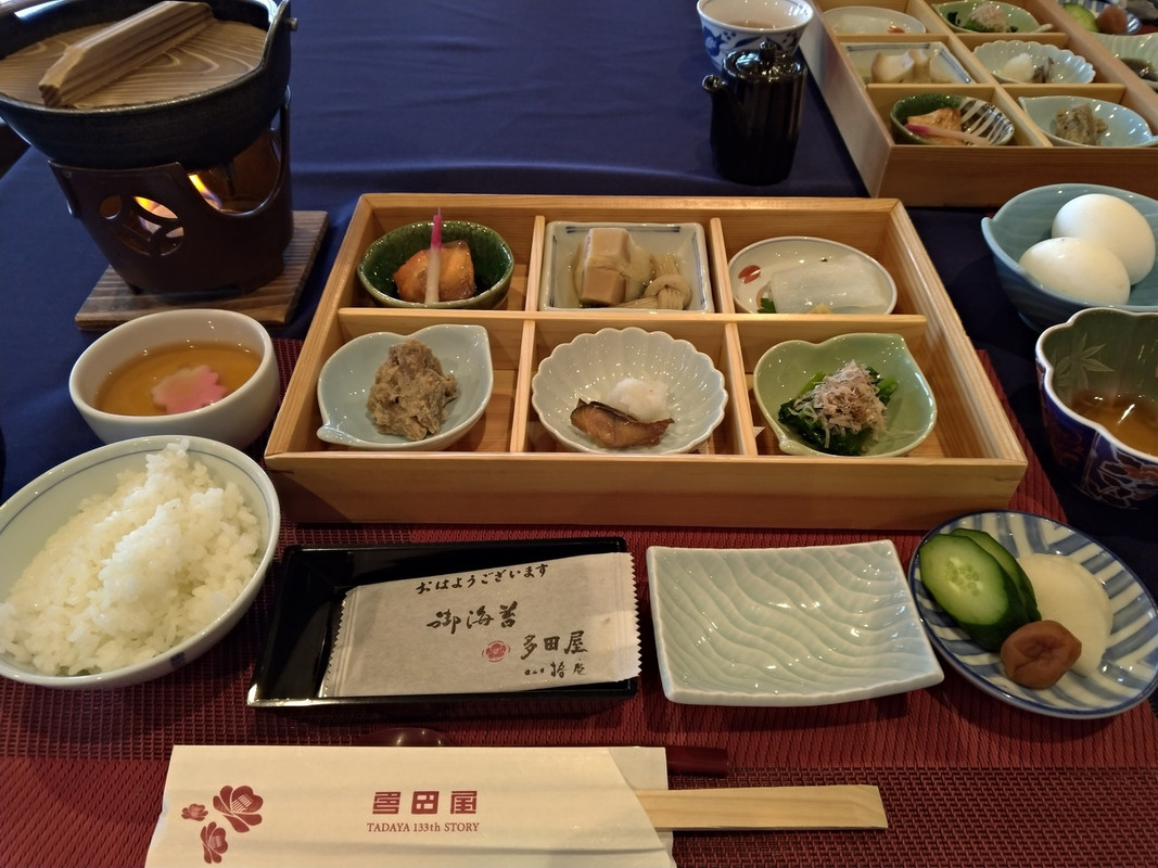 朝食