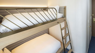 バンクツイン (２段ベッド, シャワーブース完備)