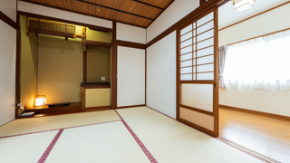 温泉岩風呂付き建て離れ: 和室二間以上 [さくら荘] 禁煙