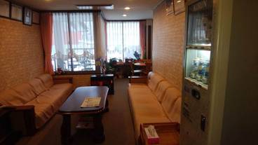 ロビー応接スペース / 3