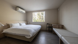 ダブルルーム 共有バス (禁煙)