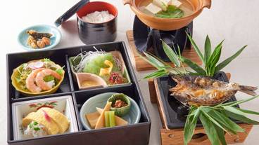 食事・飲み物 / 1