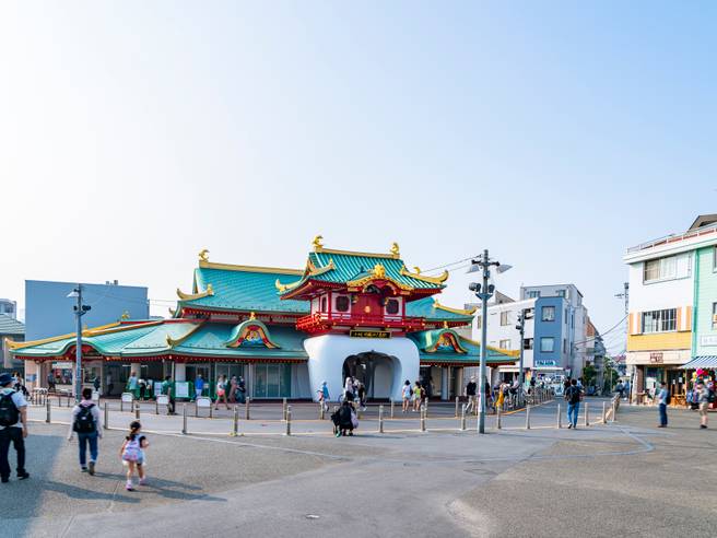 ほてる汐彩 江ノ島駅から徒歩約6分 美しい湘南の海 焼き立てパンに元気をもらえる宿 Icotto イコット