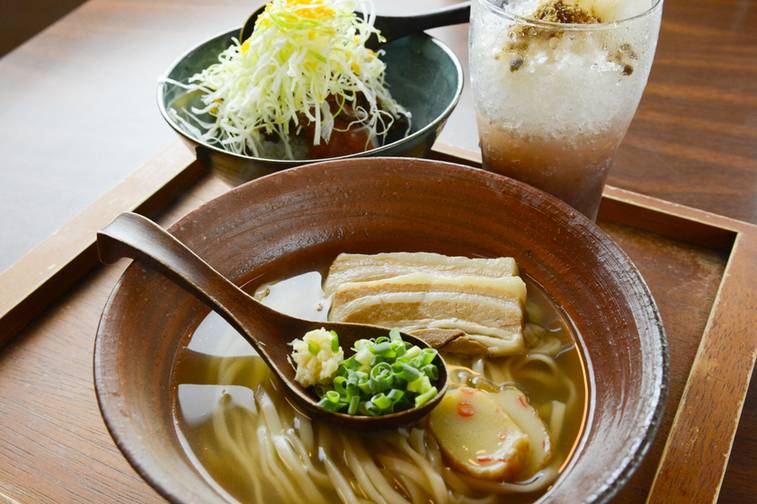 首里城近くの「首里 ほりかわ」 / 4