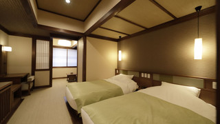 敷島館 和フォース バス付